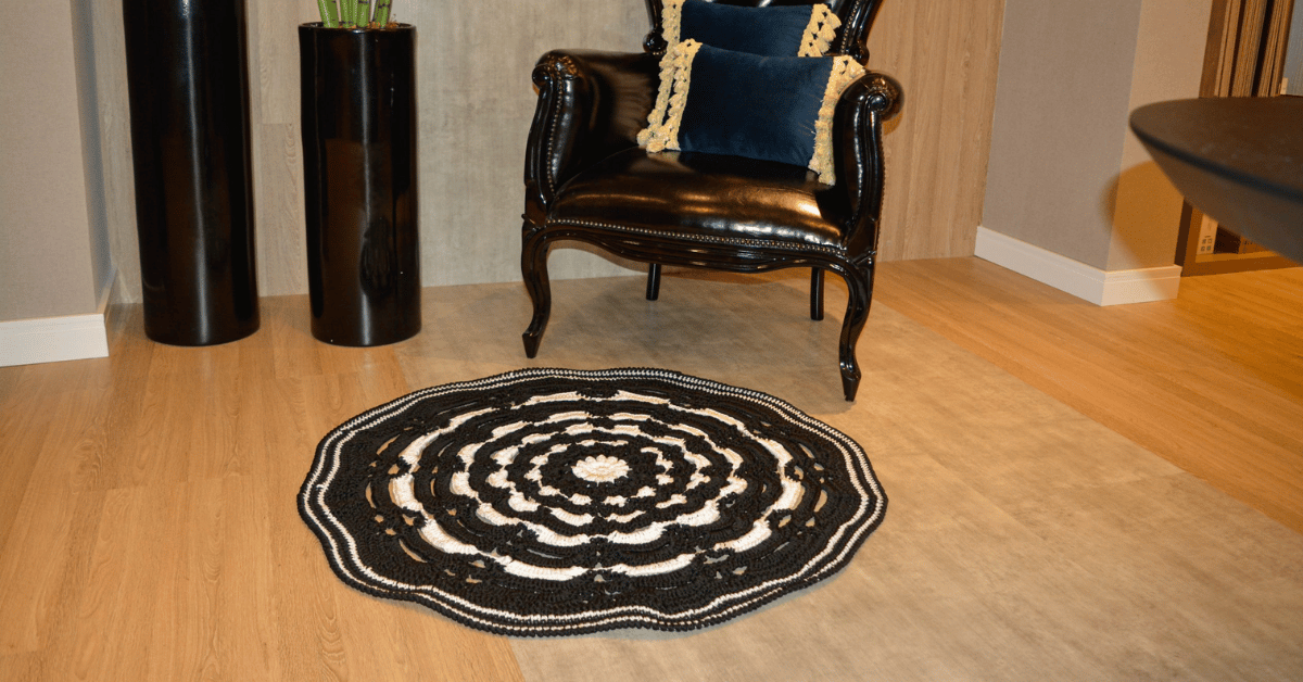Tapete Redondo de Crochê preto e branco: Passo a passo com gráfico
