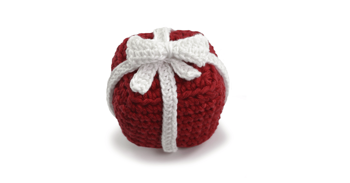 Faça o amigurumi enfeite de presente para árvore de natal: Passo a passo com receita