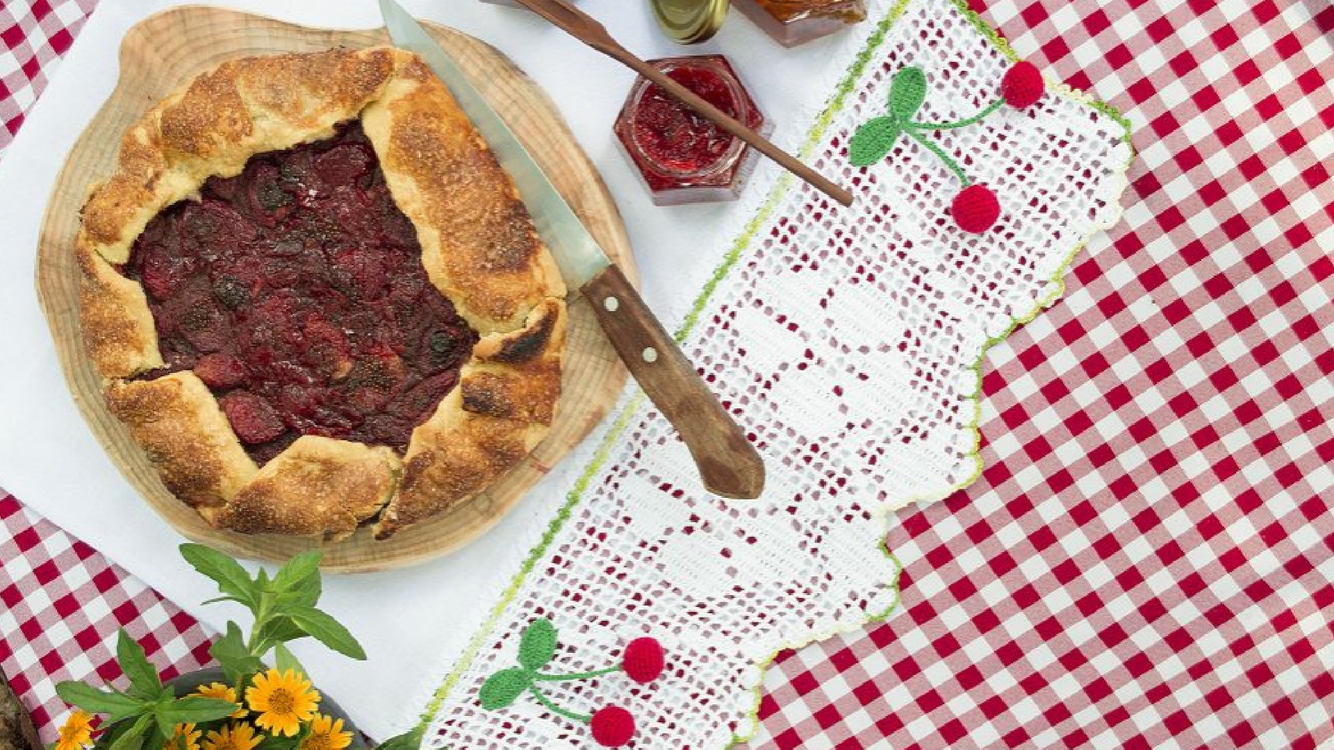 Barrado de Crochê para Pano de Prato Cereja: Receita e Gráficos