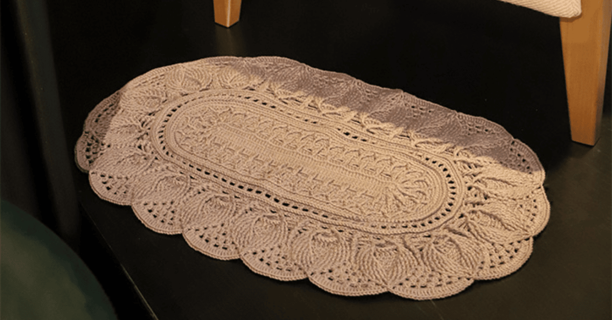 Faça o lindo tapetinho de crochê na cor creme: Passo a passo com gráficos
