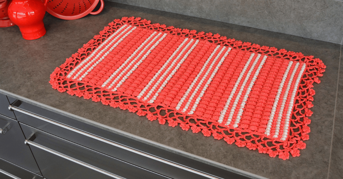 Trilho de mesa coral em crochê: Passo a passo com gráficos