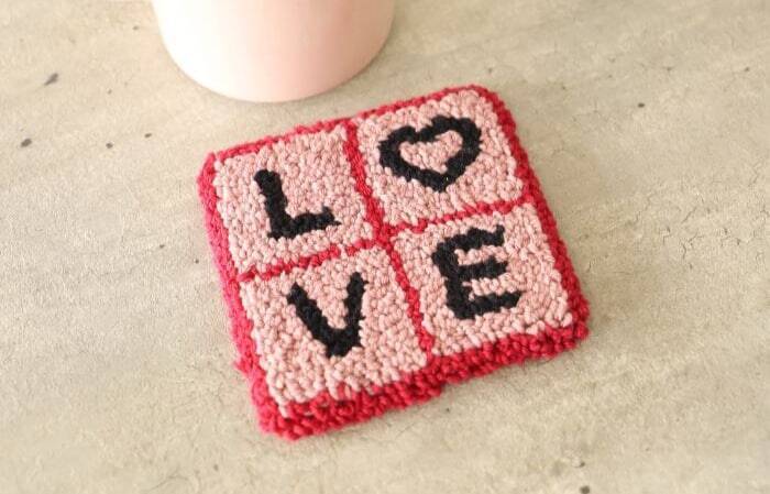 Bordado Russo: Aprenda a fazer o lindo Porta-Copos Love Punch Needle