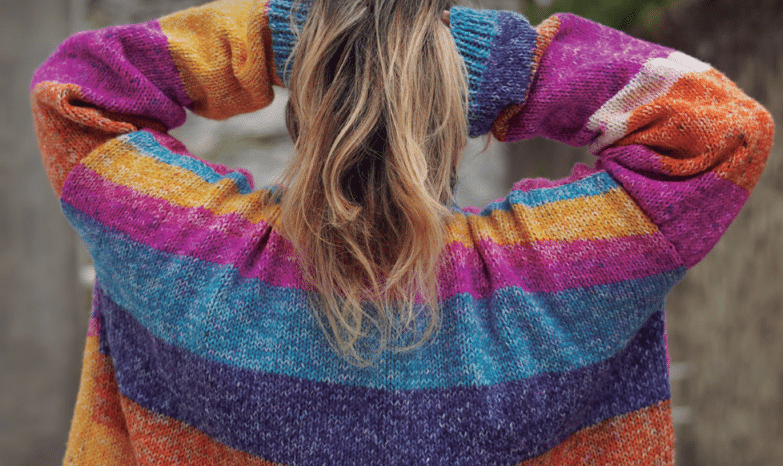 Casaco de tricô em listras coloridas – Moda Outono / Inverno