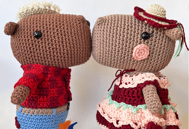 Amigurumi Casal de Capivaras de Festa Junina – Fio BELLA ARTE