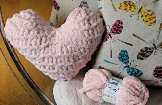 Almofada coração rosa de tricô (Cisne Relax)