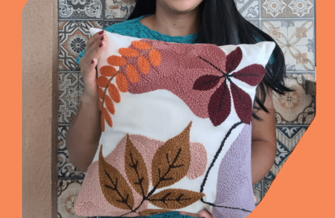 Almofada Outono em Punch Needle