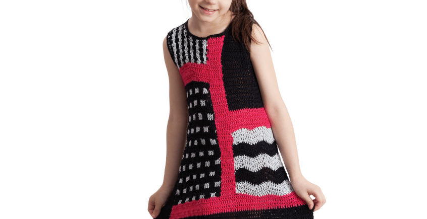 Vestido Infantil de Crochê Preto, Rosa e Cinza: Encanto Artesanal