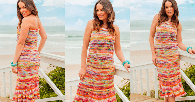 Lindo Vestido de Crochê Saída De Praia Colorida para o Verão