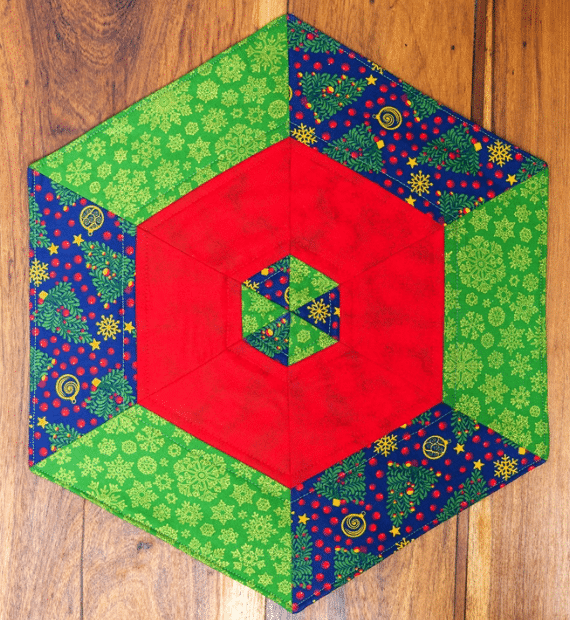 NATAL PERFEITO: Centro de Mesa Pinheiro em Patchwork