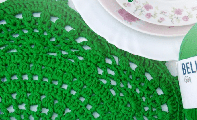 Sousplat de Crochê Verde: A Sorte na Sua Mesa!