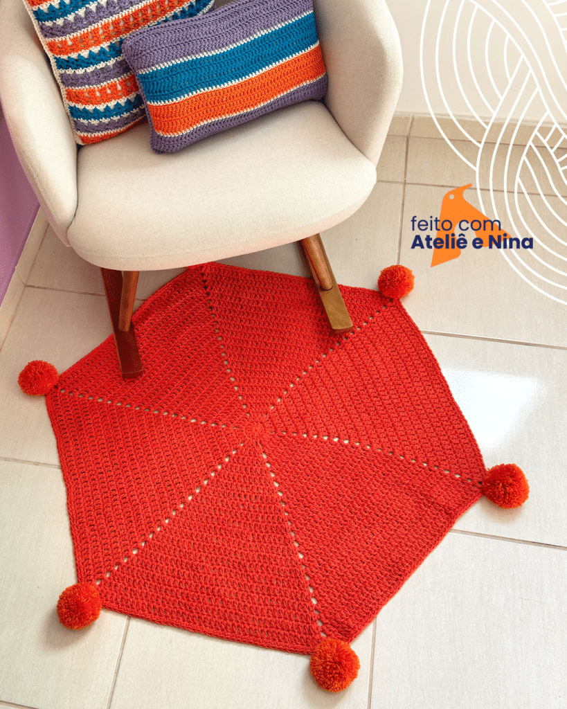 Tapete Hexagonal em Crochê com Pompons: Um Toque de Conforto e Estilo para sua Casa