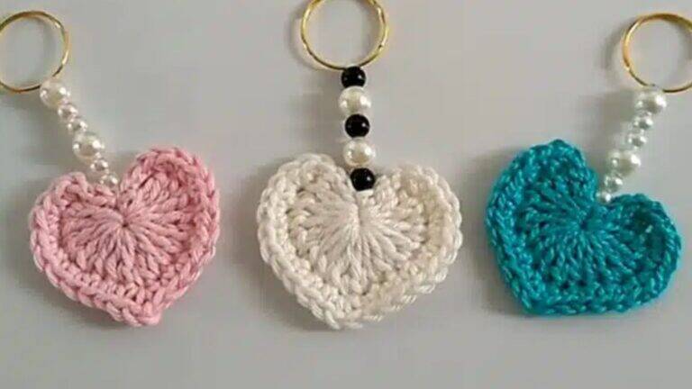 Chaveiro de coracao croche