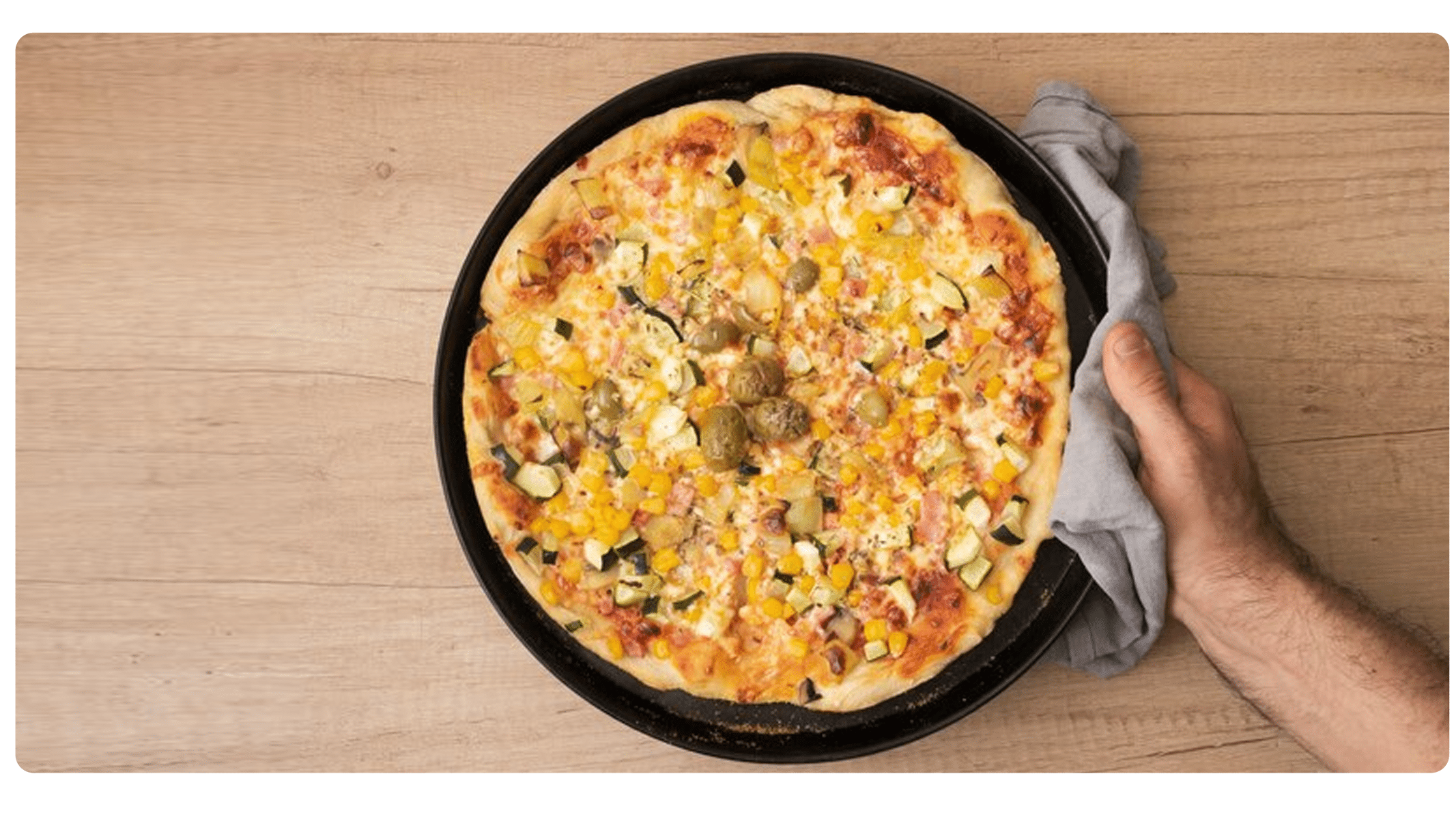 A Surpreendente Pizza com Massa de Crepioca: Uma Delícia Leve e Saborosa Esperando por Você!