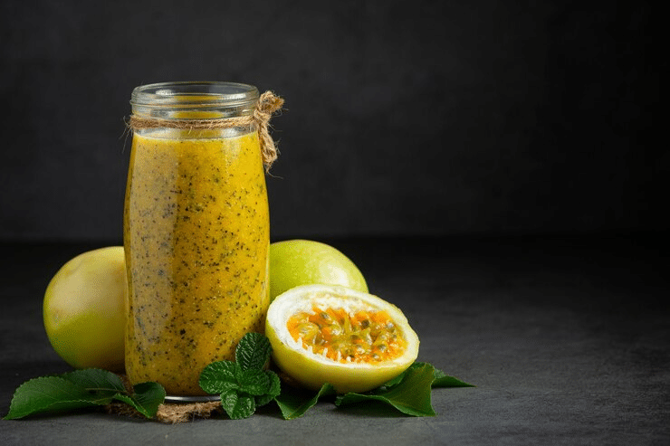 Como o Suco de Maracujá Pode Te Ajudar a Relaxar e Dormir Melhor