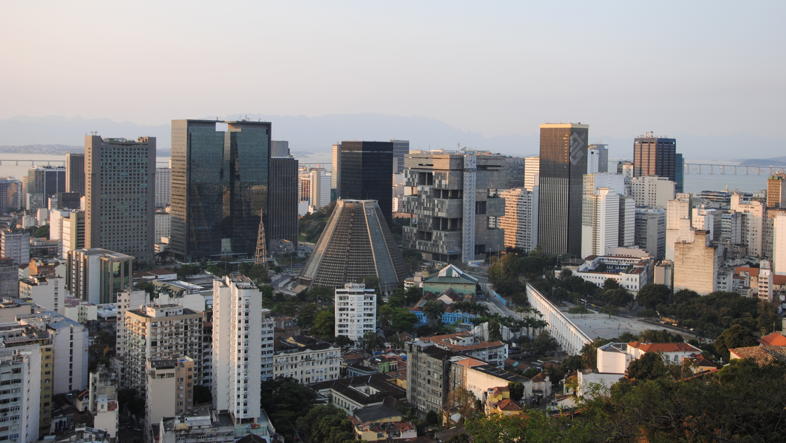 Viver bem e gastar menos: As 5 cidades brasileiras com os melhores preços de mercado.