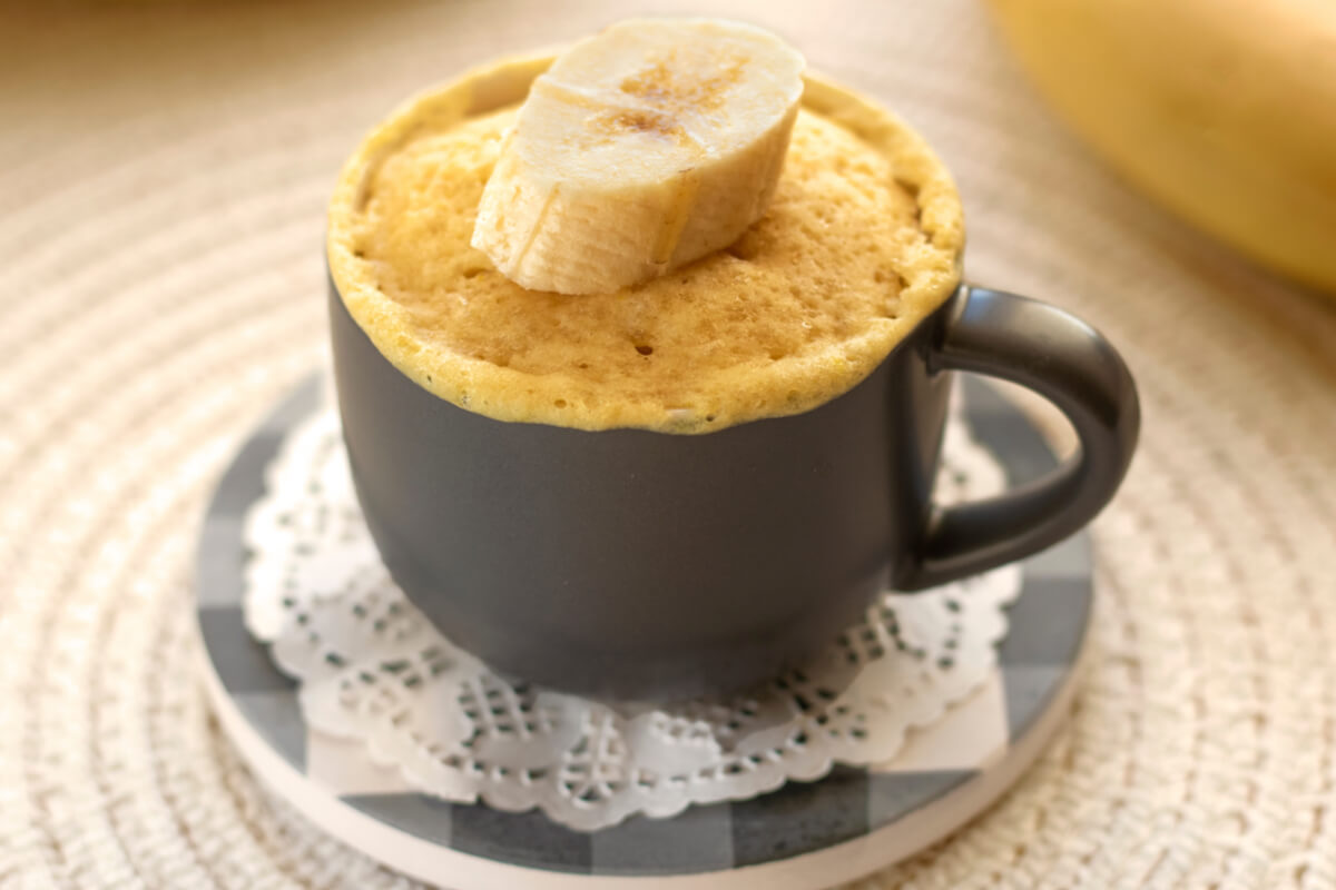 Bolo de Caneca de Banana Fit: Uma Delícia Saudável e Rápida para o Café da Manhã!