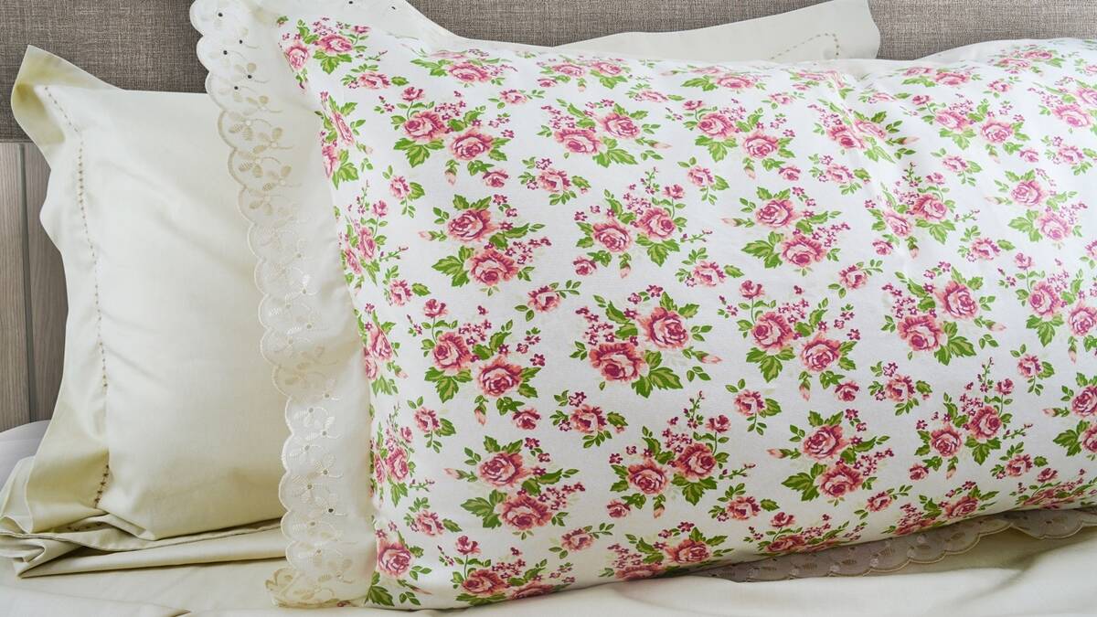 Capas de Travesseiros de Rosas em Patchwork: Guia Completo