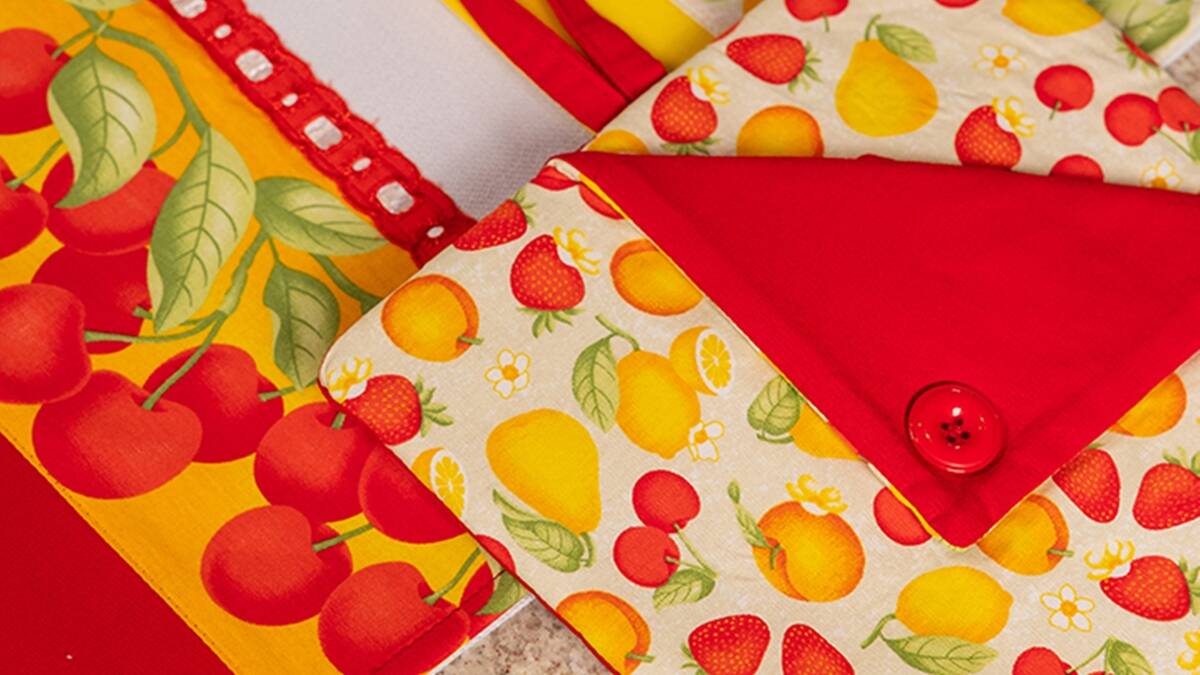 Kit Cozinha Frutas em Patchwork: Uma Peça Charmosa!