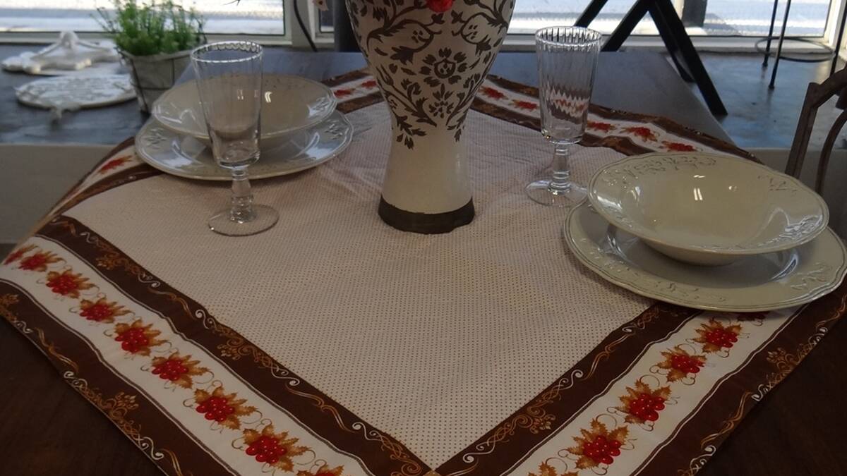 Centro de Mesa Quadrado em Patchwork: Lindo e Fácil de Vender!