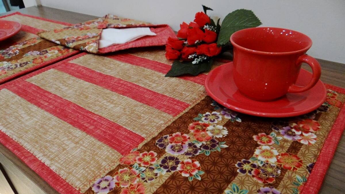 Jogo Americano em Patchwork Flores: Aprenda a Fazer o Seu!