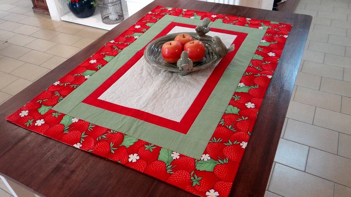 Trilho de Mesa em Patchwork: Aprenda a Fazer o Seu!