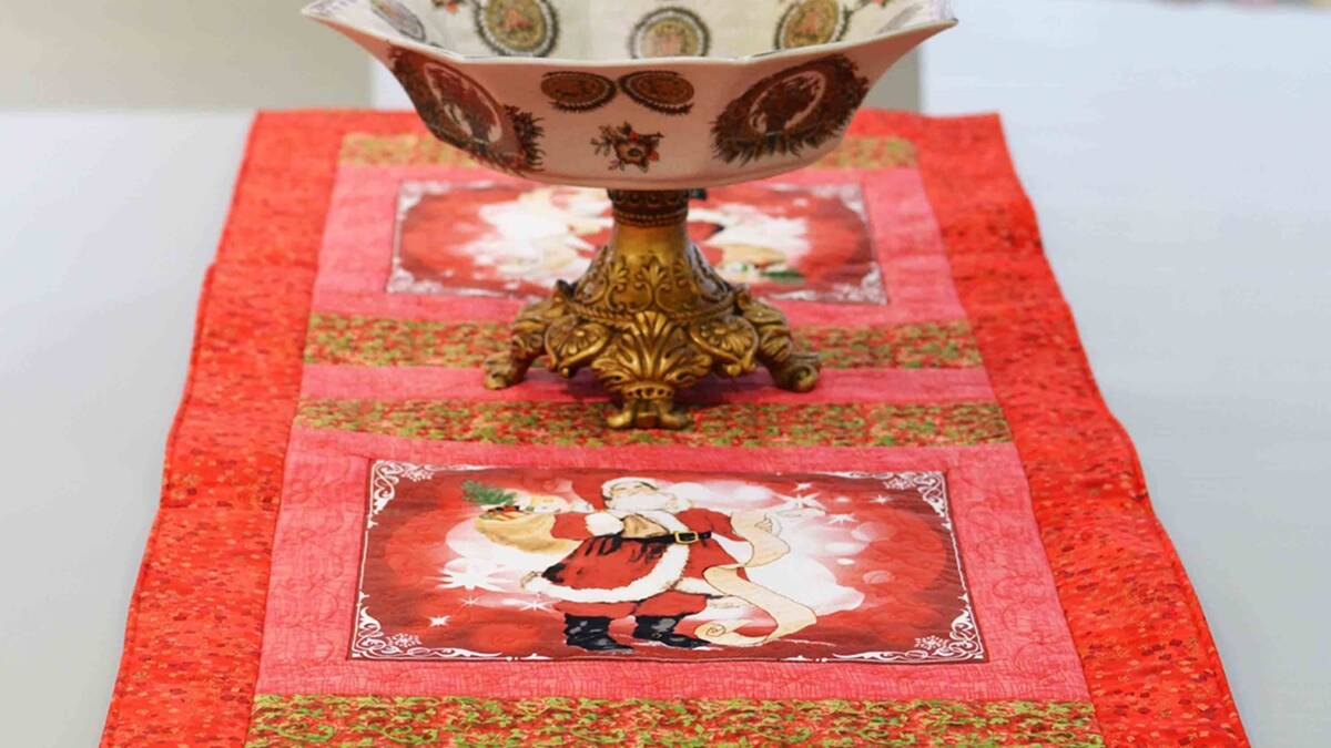 Trilho de Natal em Patchwork: Encante os Convidados com Arte!