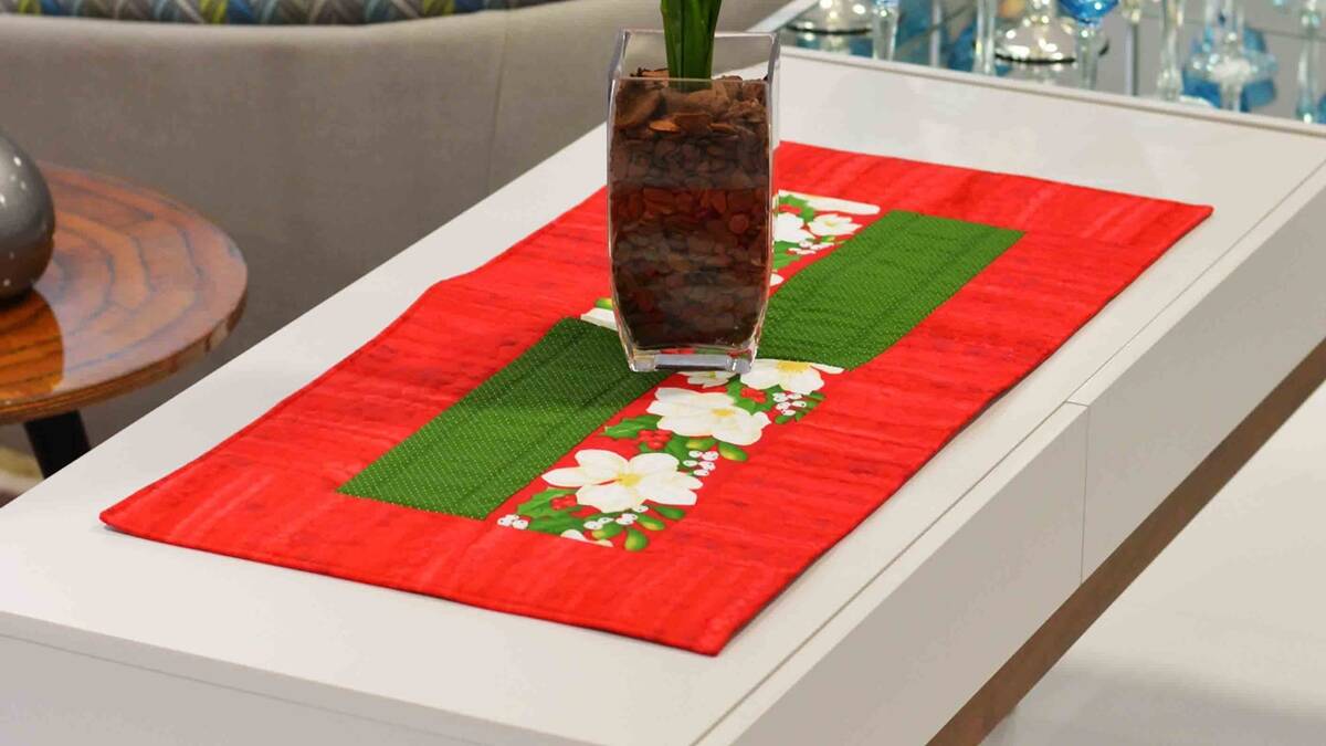 Trilho de Mesa em Patchwork Natalino: Faça o Seu!