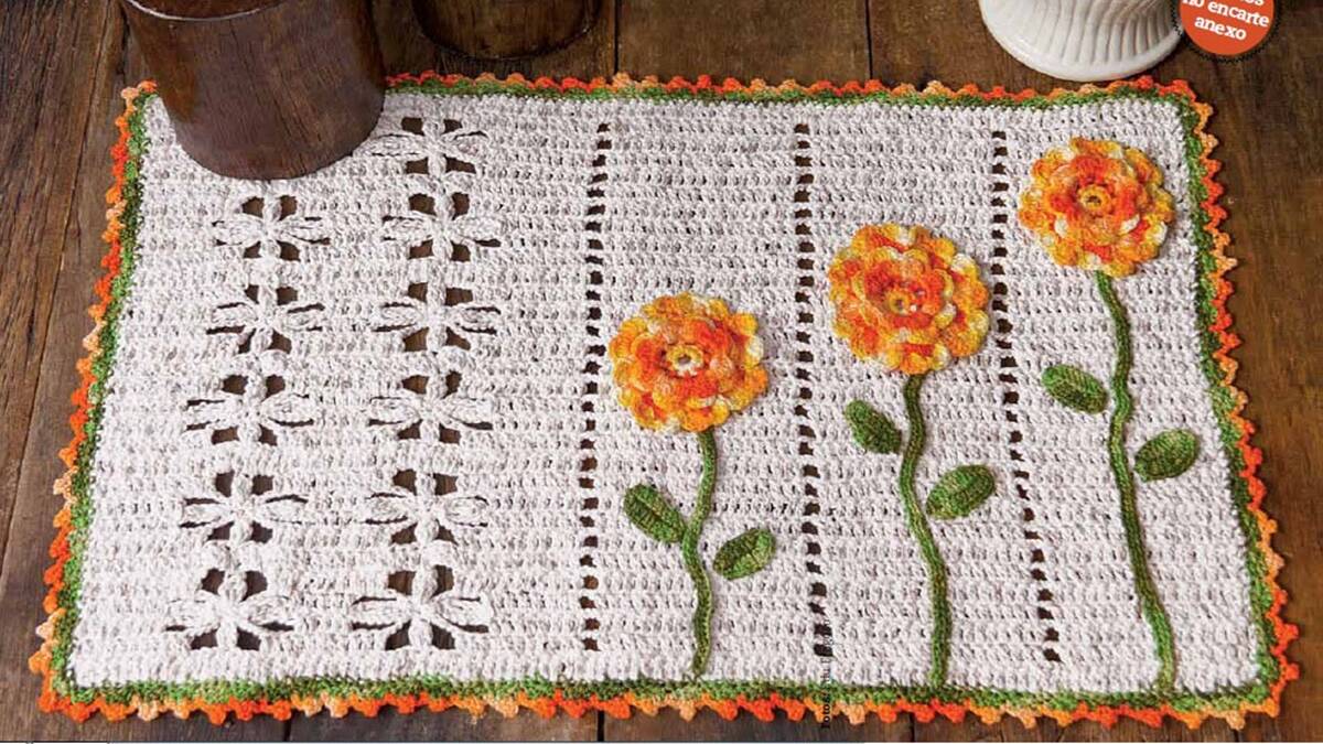 Tapete de Crochê Florido: Uma Obra de Arte Artesanal!