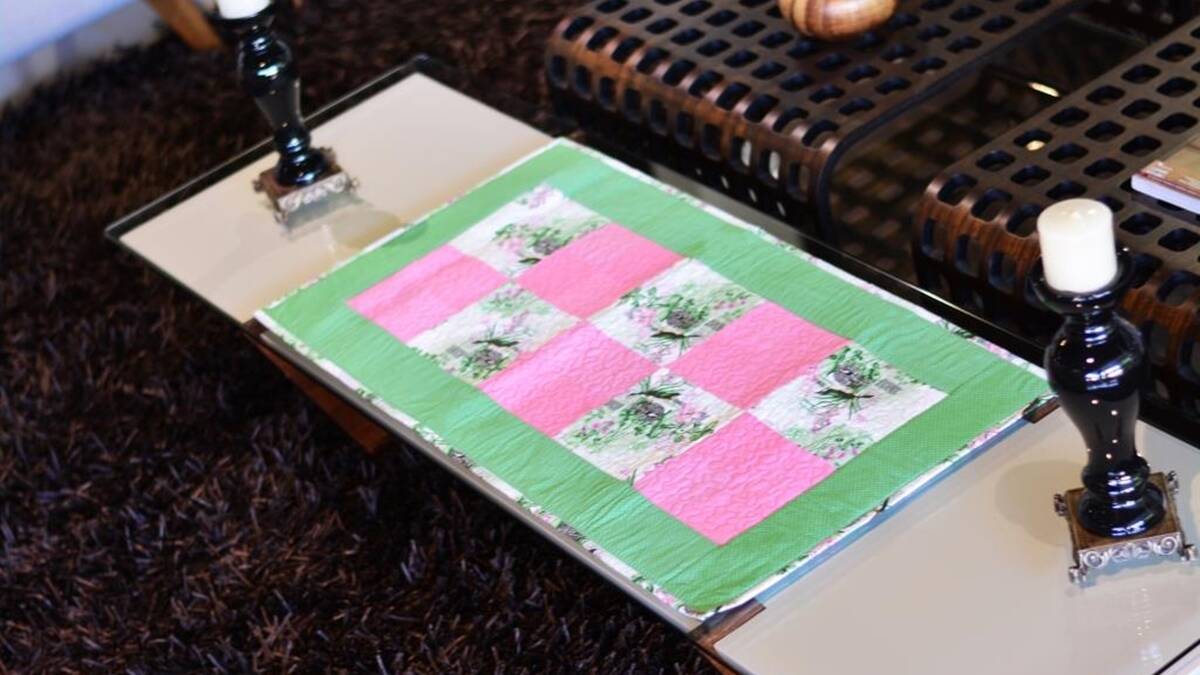 Trilho de Mesa em Patchwork com Passarinhos: Guia Completo!