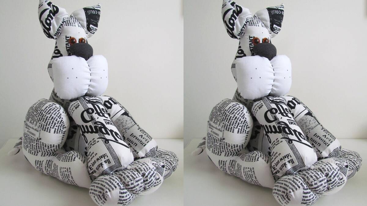 Cachorro de Patchwork com Estampa de Jornal: Faça o Seu!