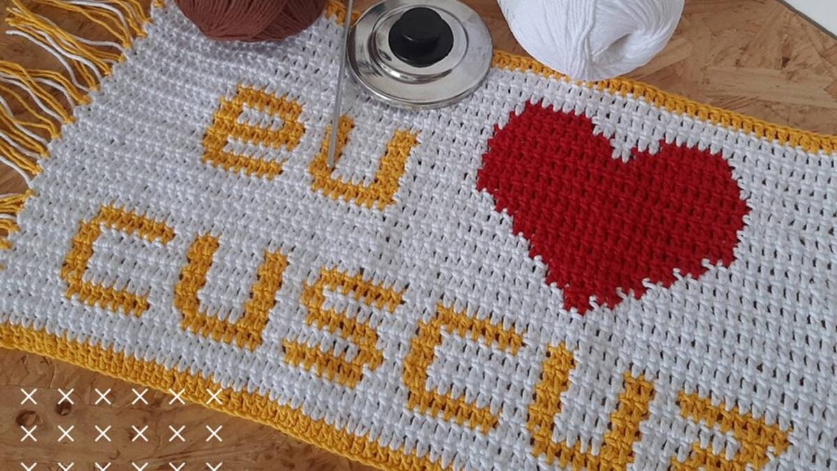 Jogo Americano de Crochê “Eu amo cuscuz”: Como Fazer o Seu?