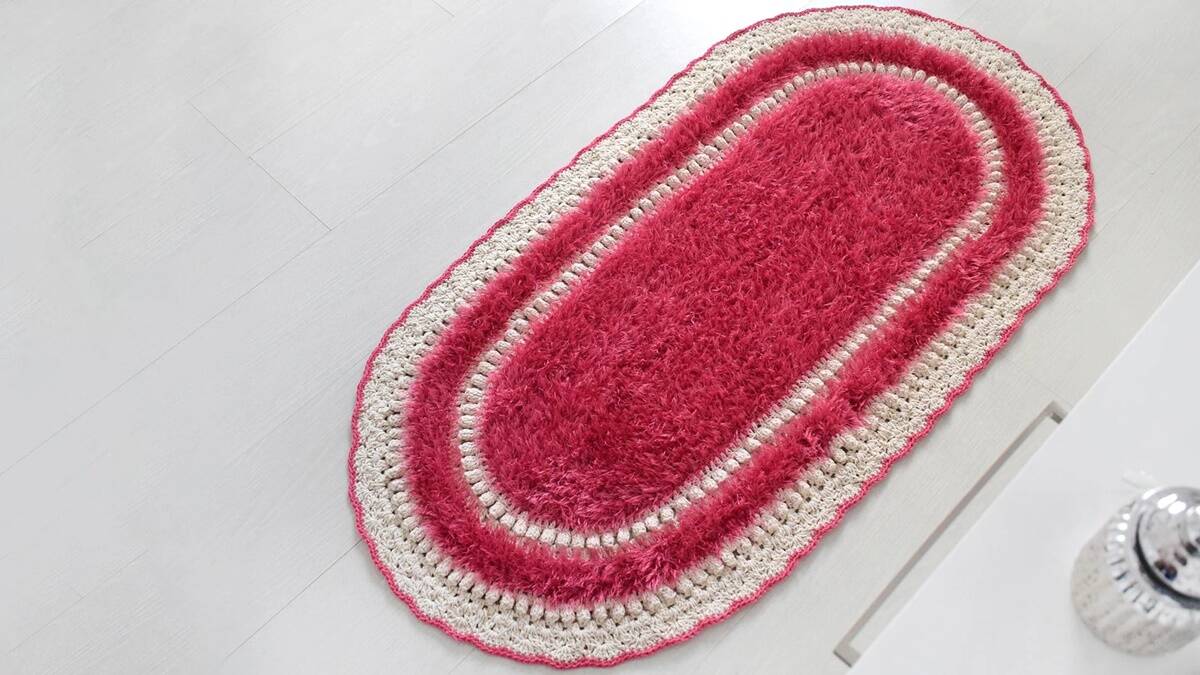 Tapete de Crochê Oval Trento: Charme em Cada Ponto!