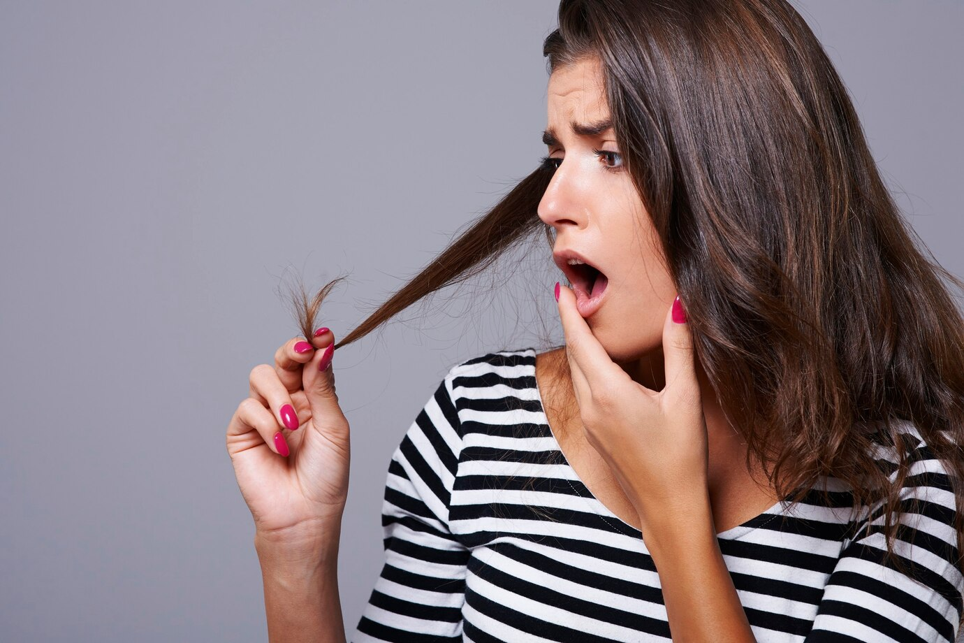 Dicas de Como Eliminar o Frizz dos Cabelos de Forma Fácil!