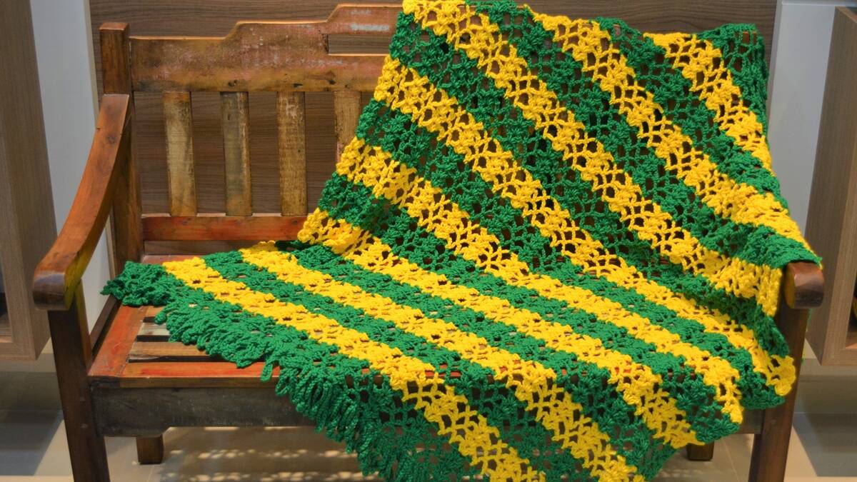 Manta de Crochê Brasil: Uma Peça Linda e Charmosa!
