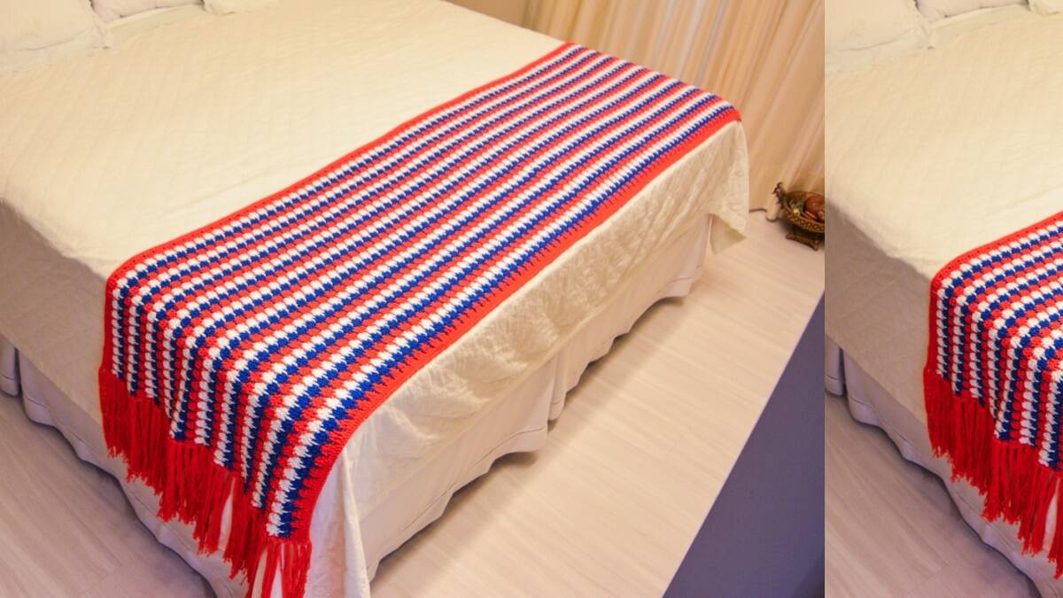Manta em Crochê com Franjas: Charme Artesanal no seu Quarto!