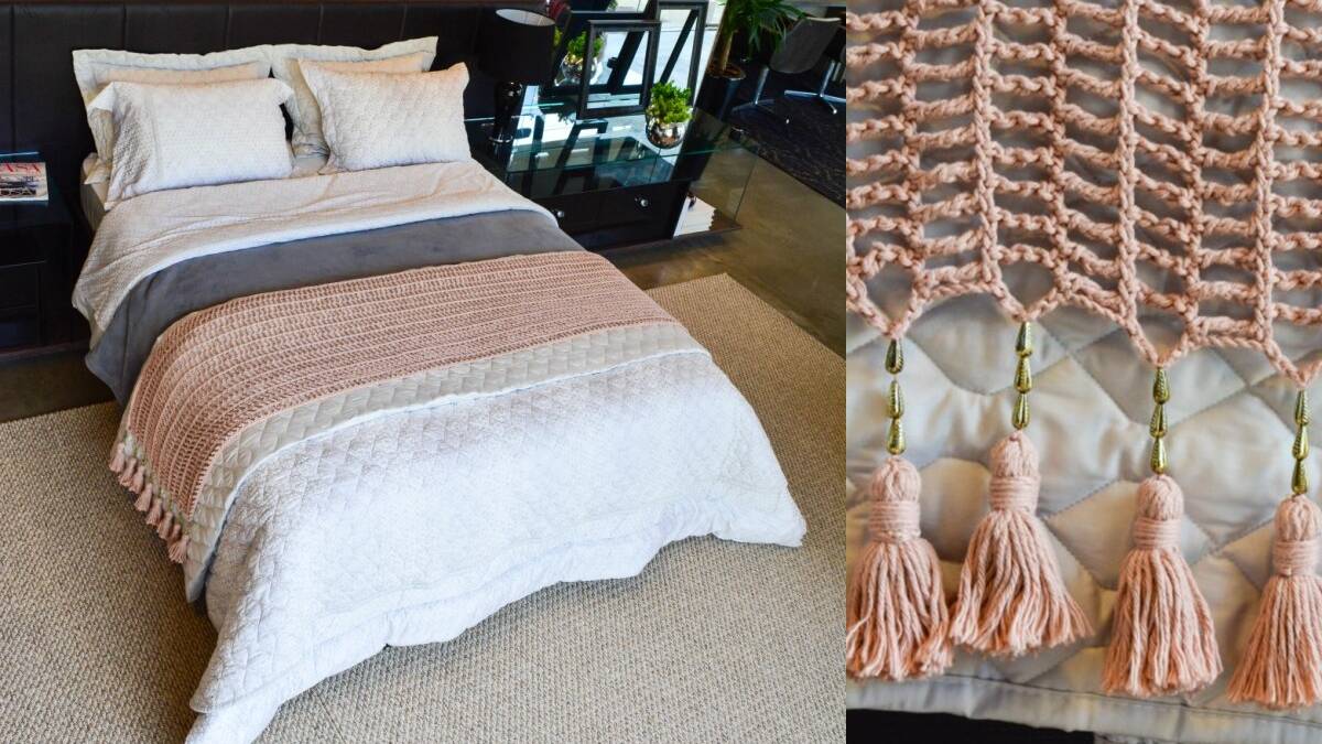 Manta de Crochê Barroco: Uma Peça Elegante e Charmosa!