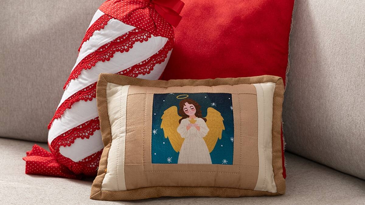 Mini Almofada em Patchwork Natalino: Aprenda a Fazer a Sua!