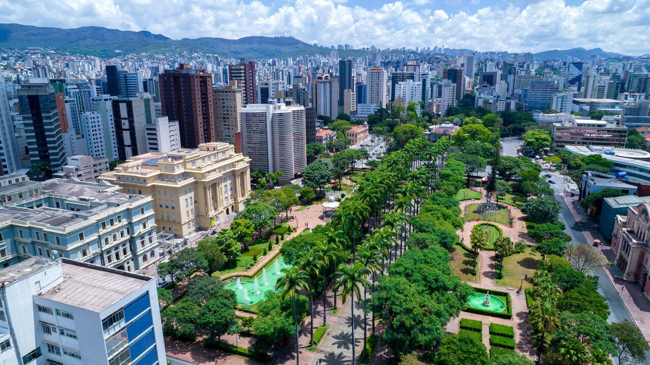 As 10 cidades brasileiras que mais brilham: Um ranking de luxo e prosperidade