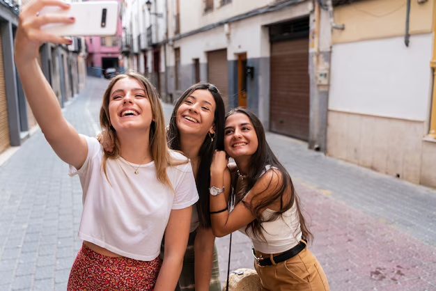 Como Devemos Ensinar os Jovens á Desenvolver a Autoestima na Adolescência