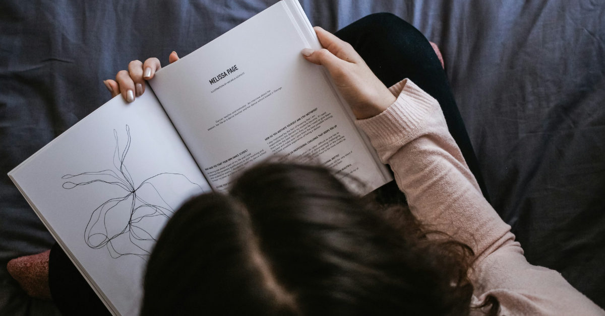 Conheça 4 opções de leitura para quem busca autoestima elevada, inteligência emocional e autoconfiança