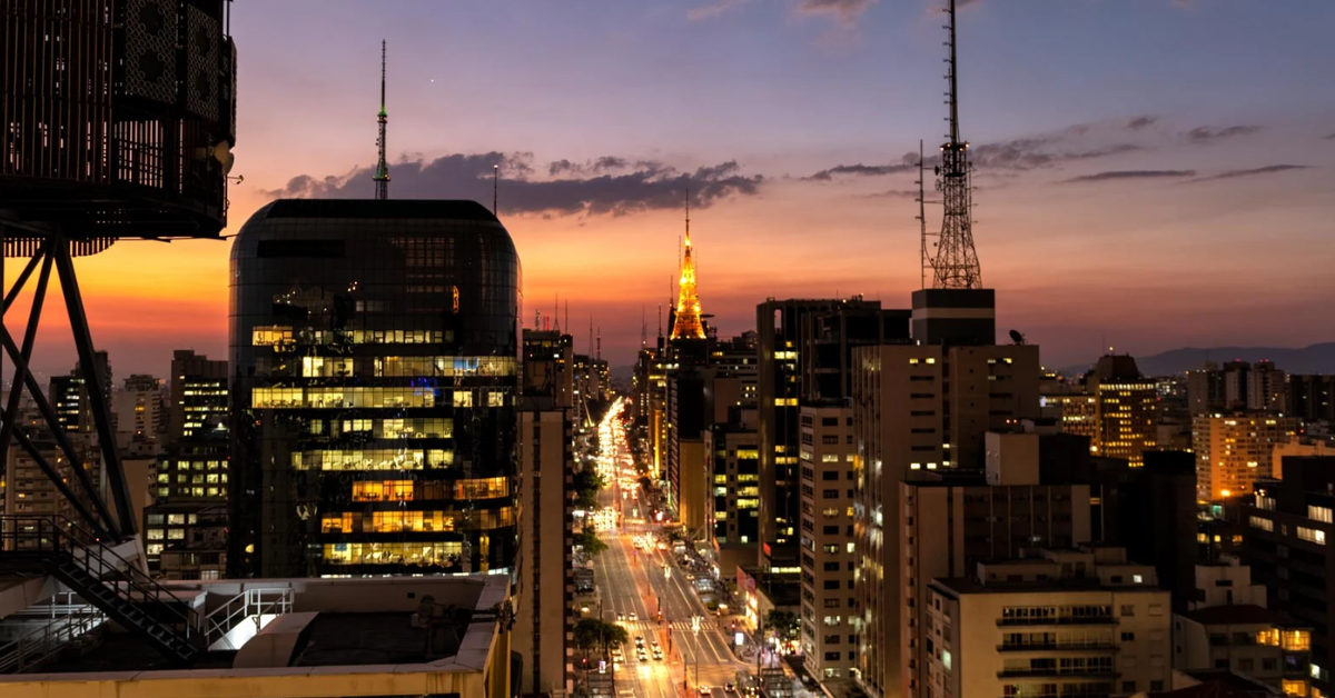 Ranking atualizado: as cidades brasileiras com o custo de vida mais alto, segundo o IBGE