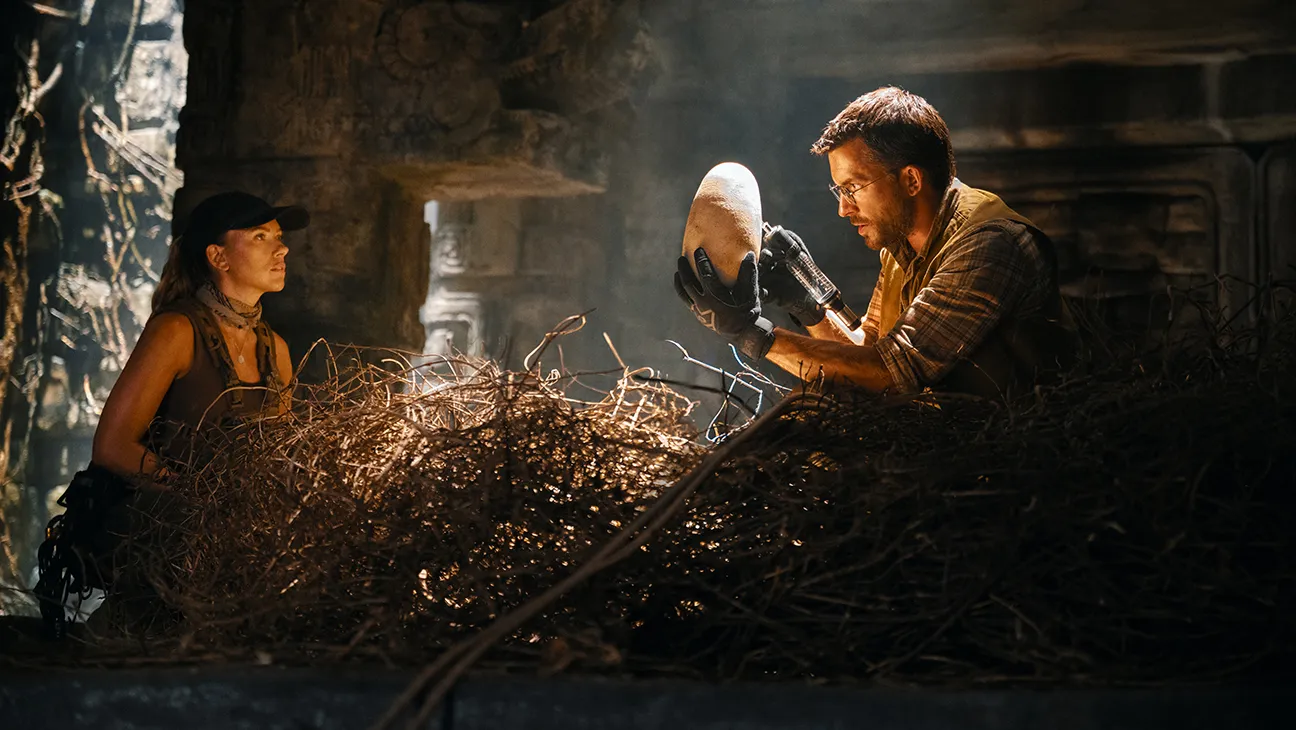 Jurassic World Rebirth: Spielberg renova a franquia com mais suspense e menos fantasia