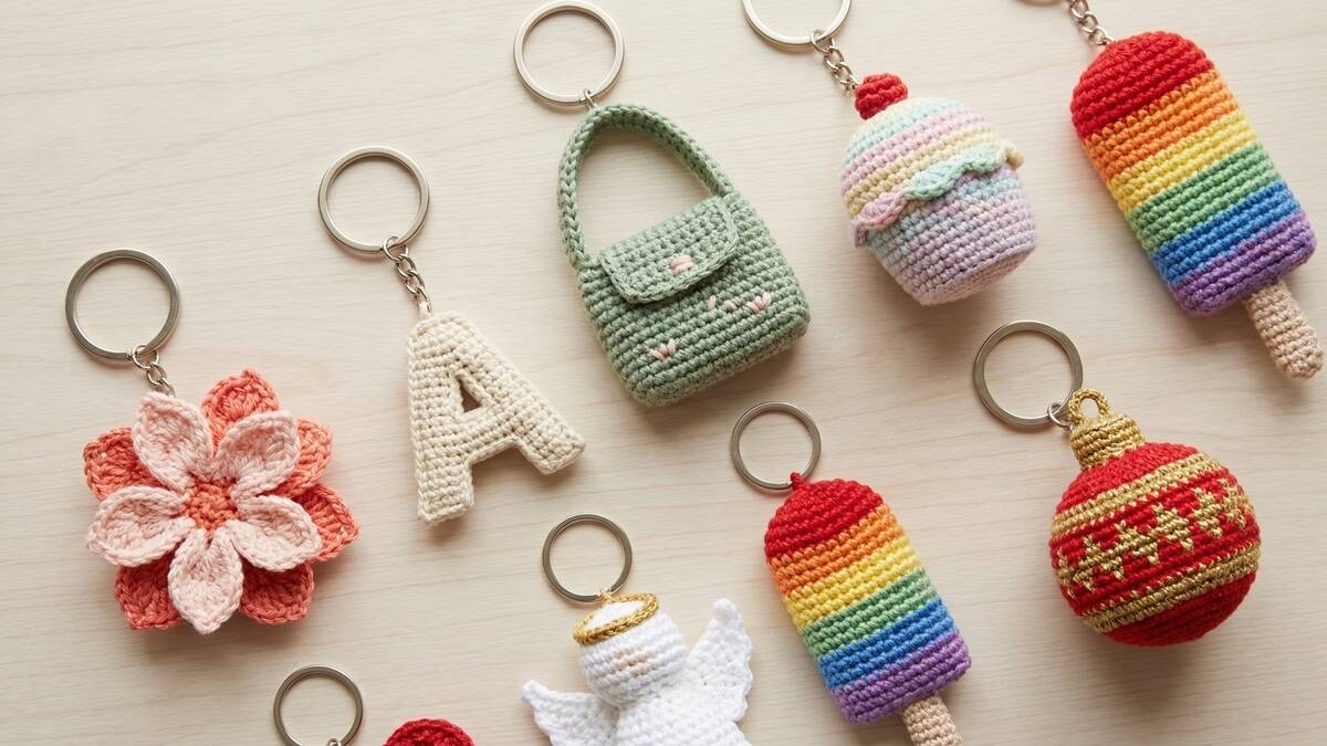 Chaveiros de crochê perfeitos para você dar de presente no Natal!