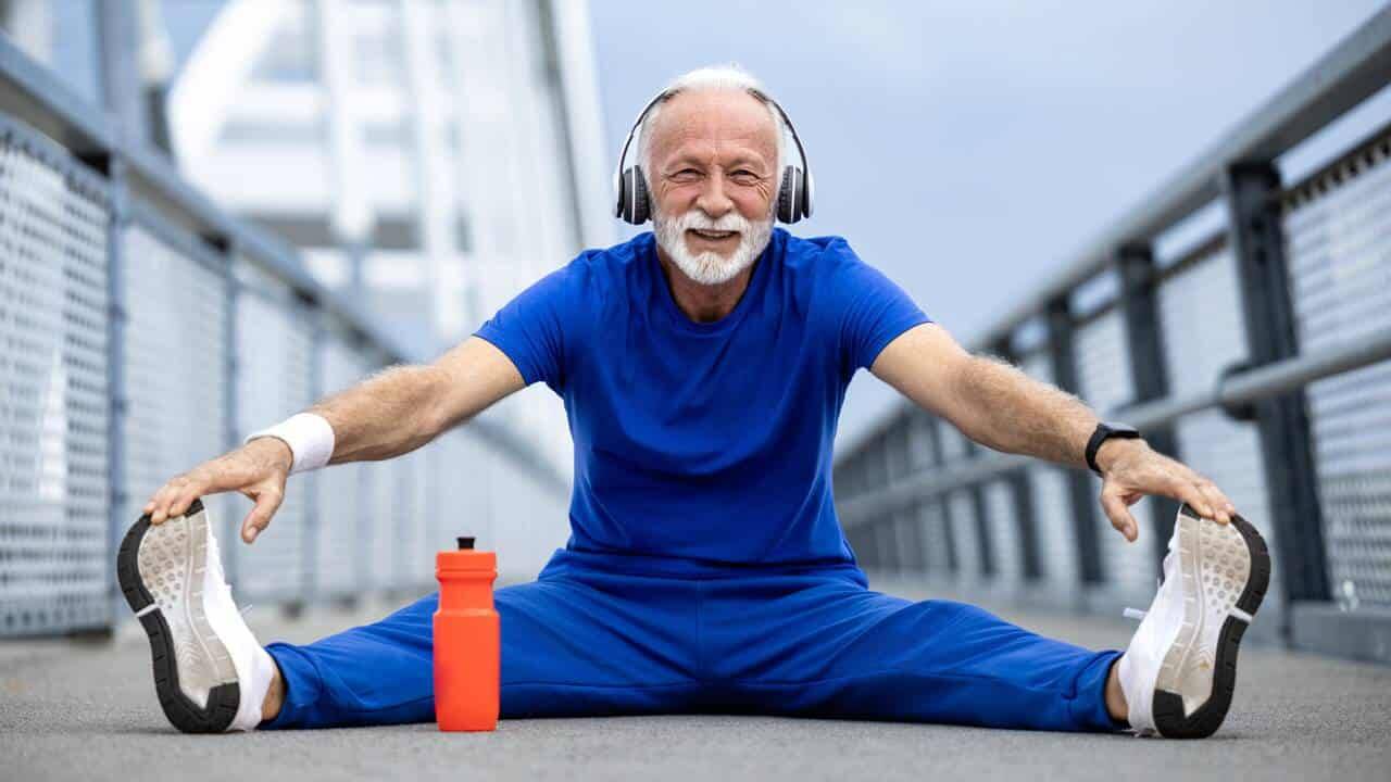 6 exercícios para envelhecer mais devagar e melhor, segundo especialistas em longevidade