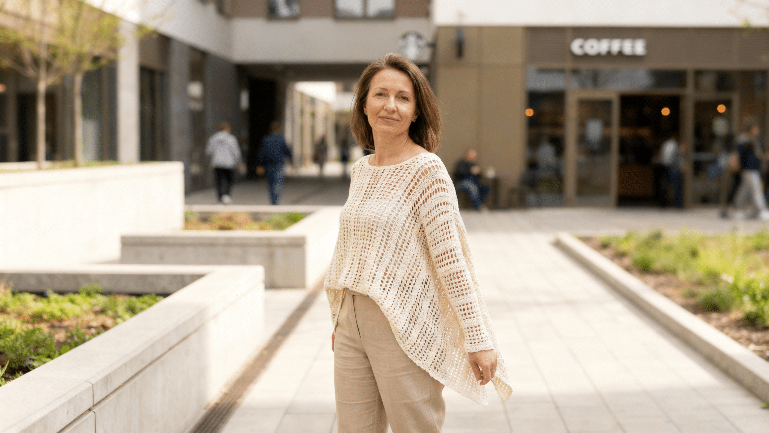 Sete modelos de blusa de crochê para montar visuais elegantes e confortáveis