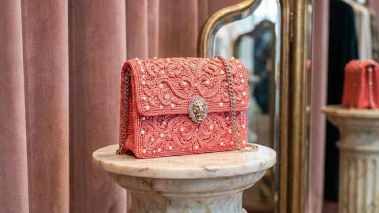 Doze bolsas de crochê de luxo para elevar seu estilo com sofisticação em 2026