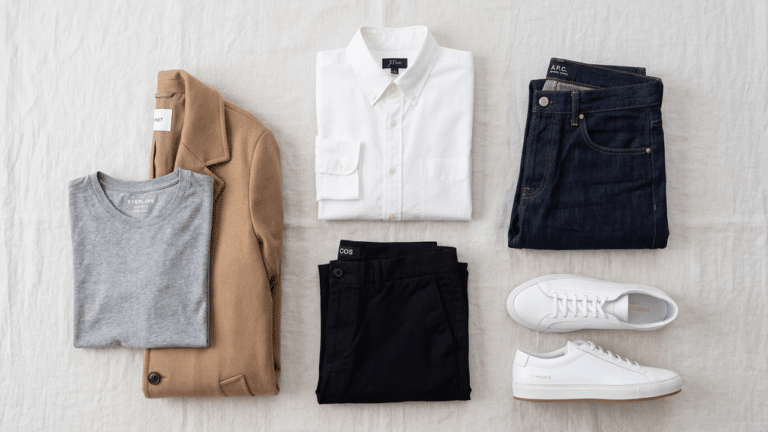 roupas dobradas e organizadas