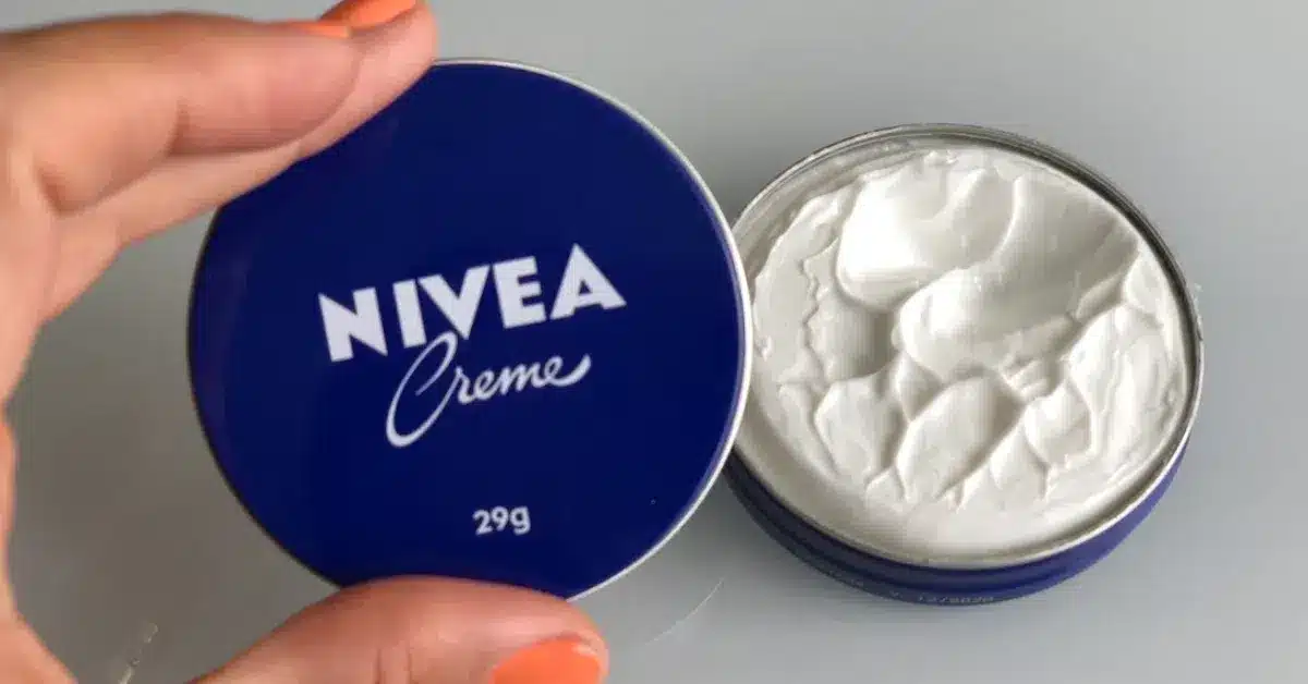 6 motivos geniais para incluir o Nivea da latinha azul na sua rotina de skincare diária em 2026