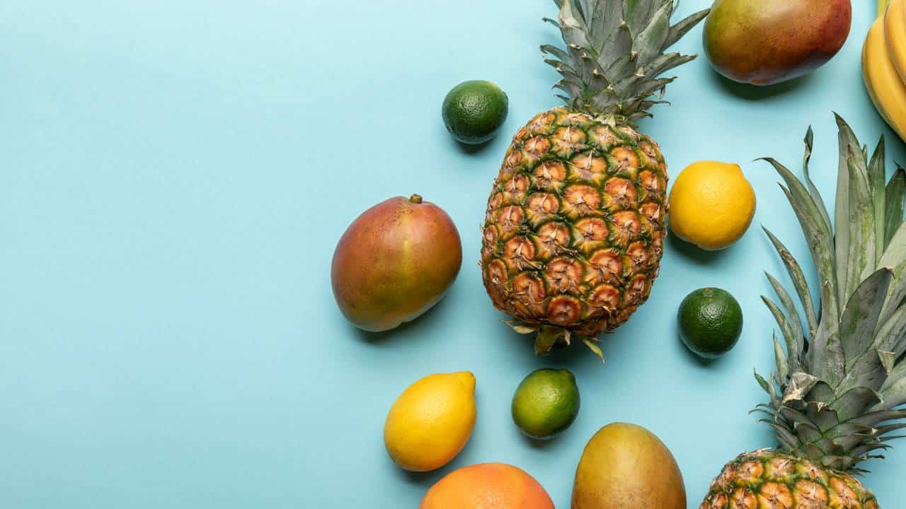 Esqueça o abacaxi: essa árvore cresce muito no quintal e produz muitos frutos ricos em vitamina A