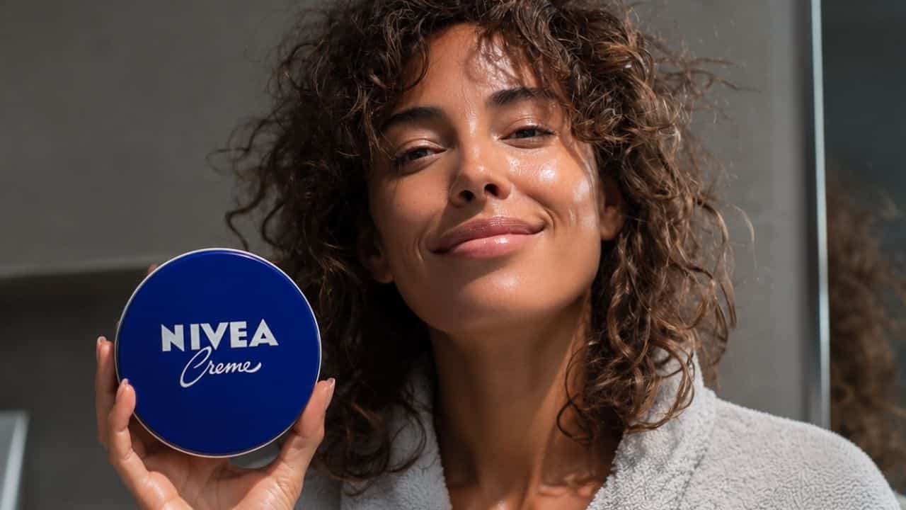 Hoje eu consigo entender por que o Nivea da latinha azul nunca sai das prateleiras